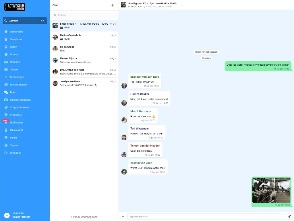 Screenshot van de DoToo chat met groepschat voor Small group PT