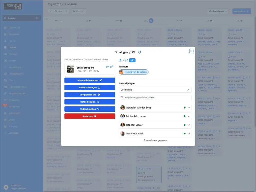 Screenshot van het DoToo sessiedetail met toegewezen trainer en deelnemerslijst voor Small group PT
